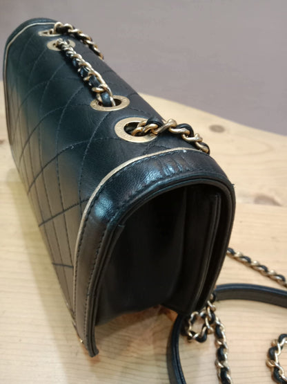 Chanel CC Crossing Leather Chain Shoulder Bag Lambskin Series 23