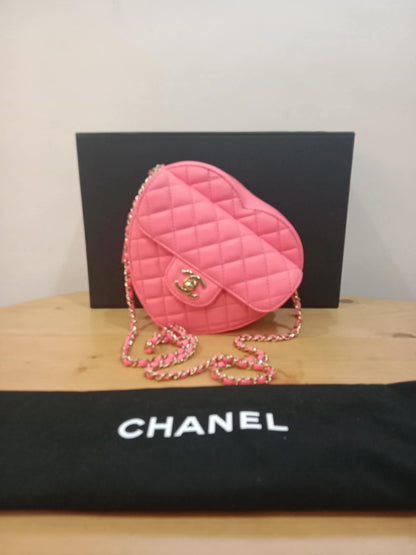 Chanel CC in Love Heart Bag Lambskin Pink Microchipped
