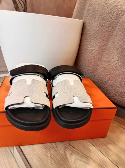 Hermes Chypre Noir/White Canvas Size 41