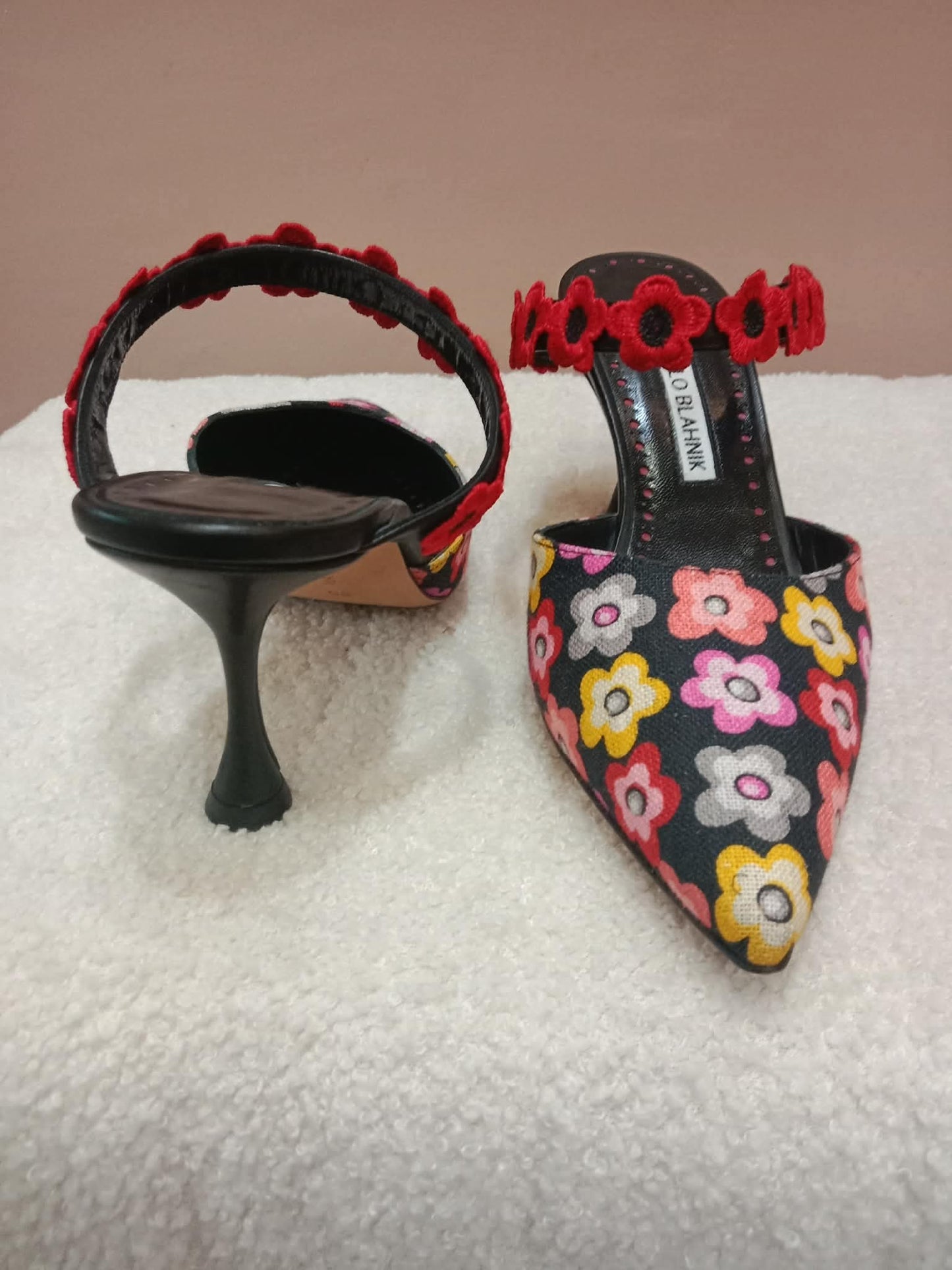 Manolo Blahnik Chamaca 70 Floral Print inen Mule Heels Size 36