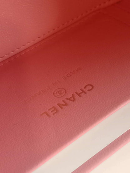 Chanel Vanity Tophandle Lambskin Pink Microchipped