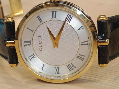 Gucci Men Gold Plated Band Wristwatch