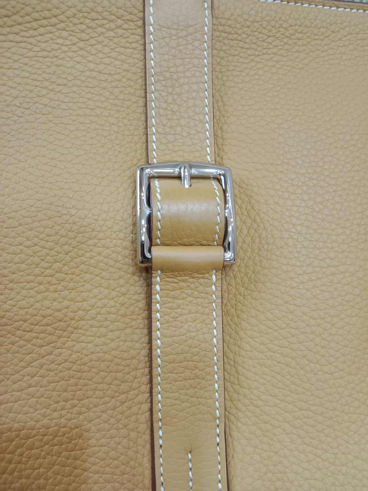 Hermes Halzan 31 Jaune Ambre Clemence Stamp R Square 2014