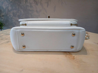 Chanel Affinity White Caviar Series 30