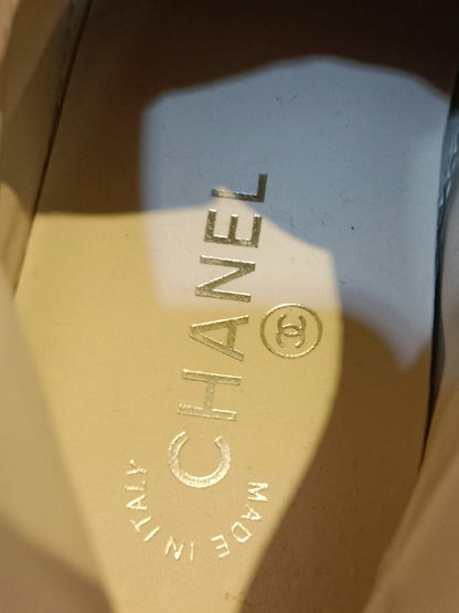 Chanel Navy Blue Floral Lace-Embossed Fabric Hih Top Sneakers Size 37 1/2