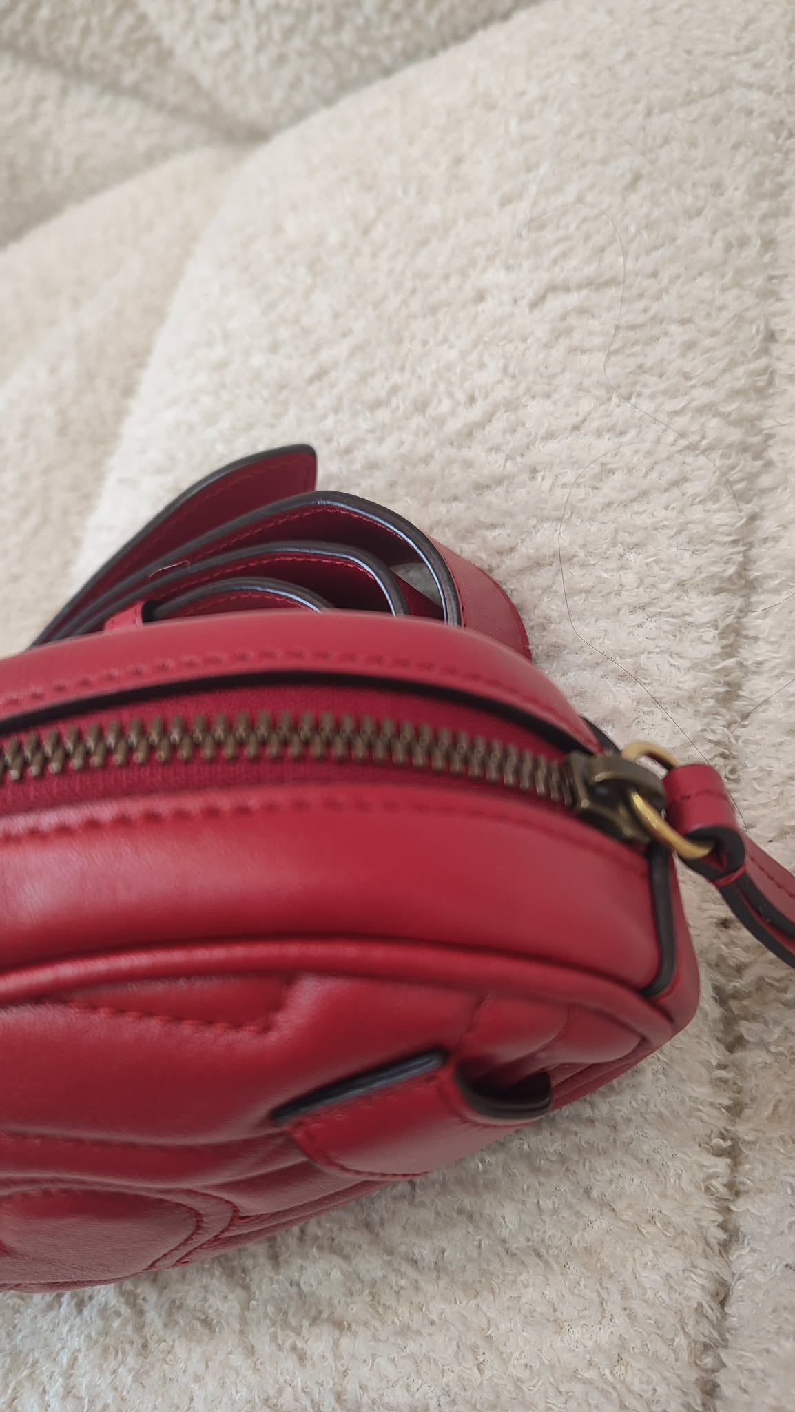 Gucci GG Marmont Beltbag Red