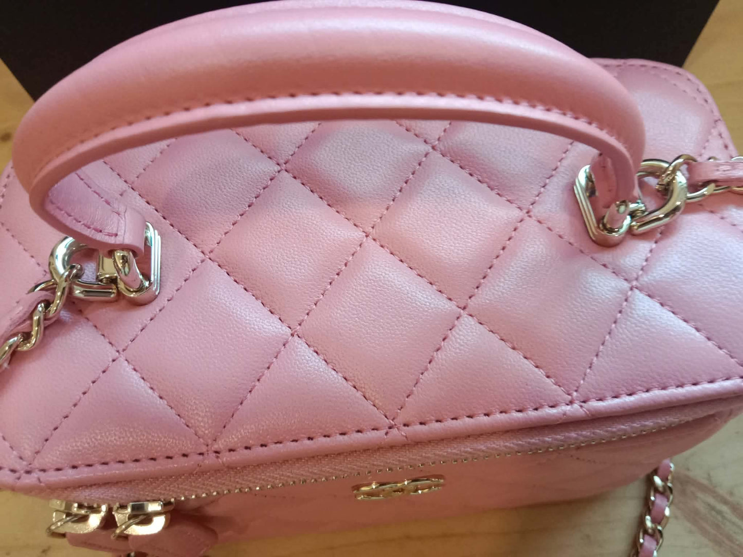 Chanel Vanity Tophandle Lambskin Pink Microchipped