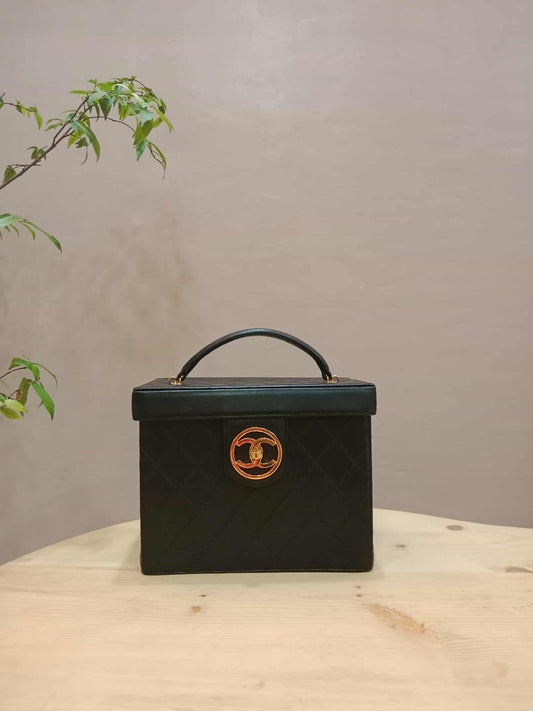 Chanel Vanity Black Leather Stitched Cosmetic Beauty Bag Series 2