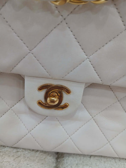 Chanel Matelasse Lambskin Vintage Flap White Series 1