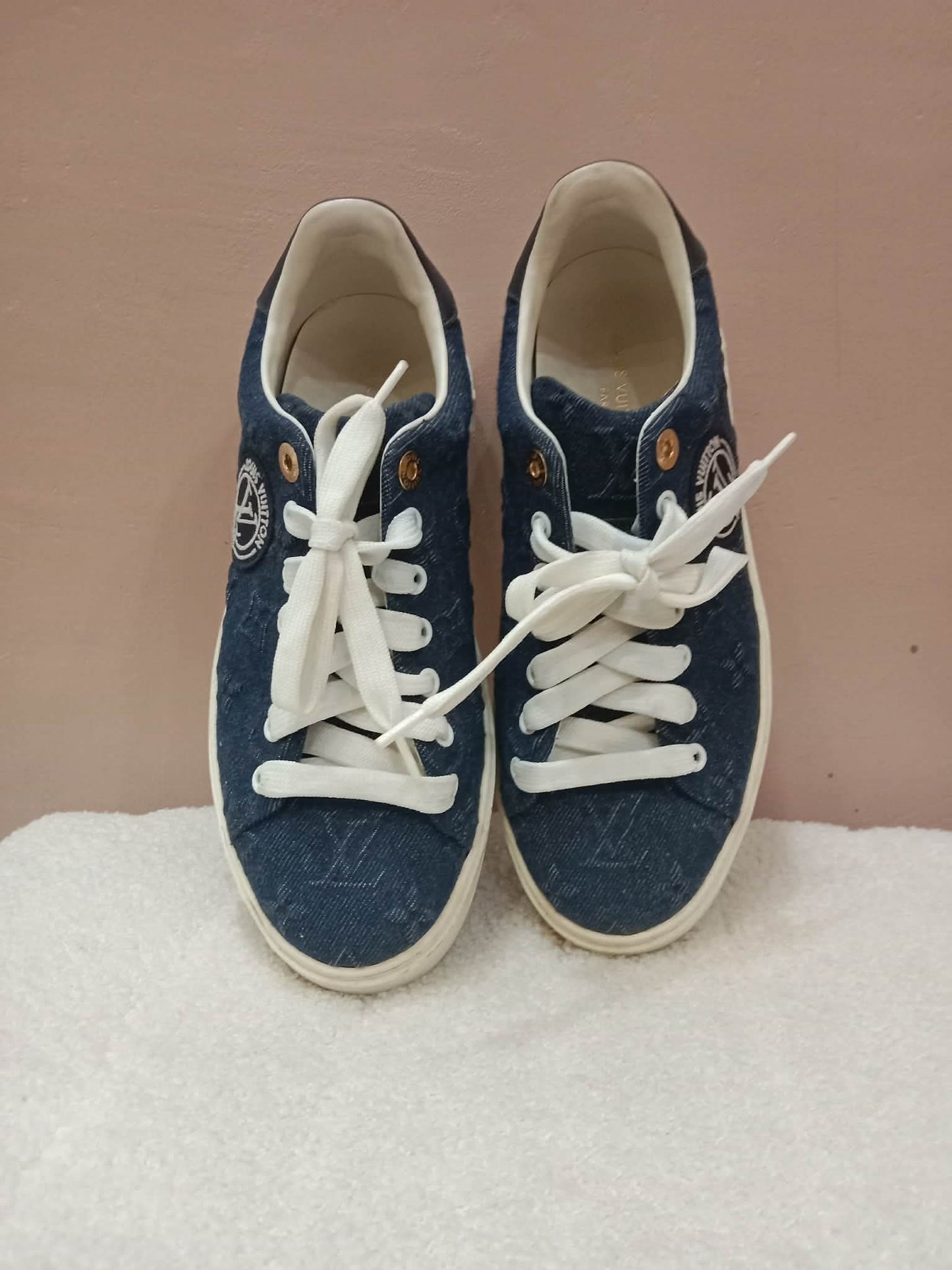 Louis Vuitton Time Out Sneakers Dark Blue Denim Monogram Embossed Pattern Size 37.5