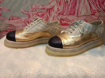 Chanel Interlocking CC Logo Metallic Gold/Beige Lace-up Sneakers with Black Cap Toe Size 35
