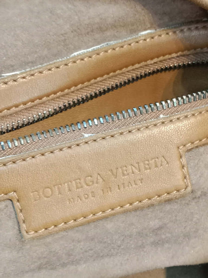 Bottega Veneta Hobo Intrecciato Bag Brown