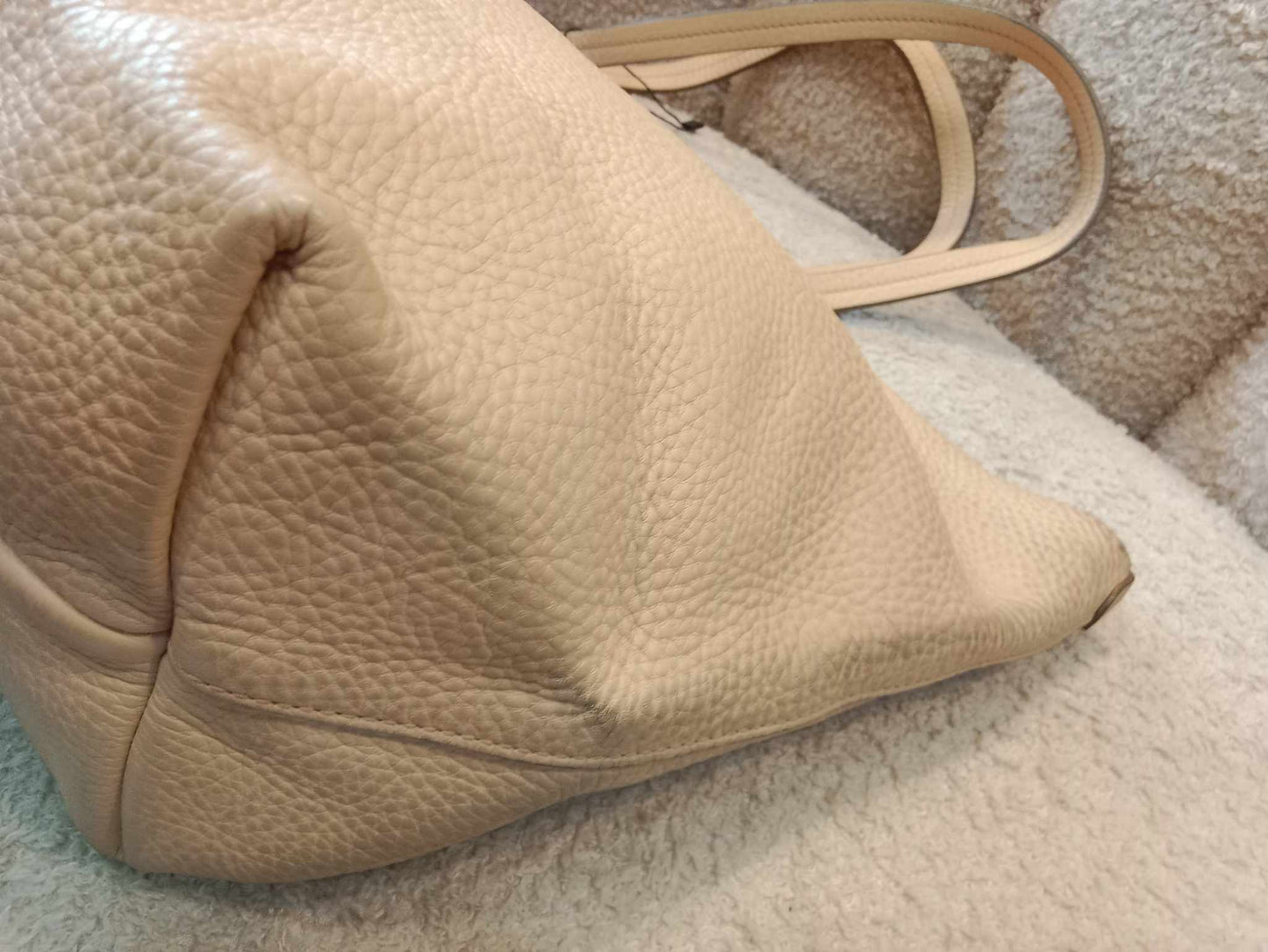 Salvatore Ferragamo Beige Leather Bice Tote