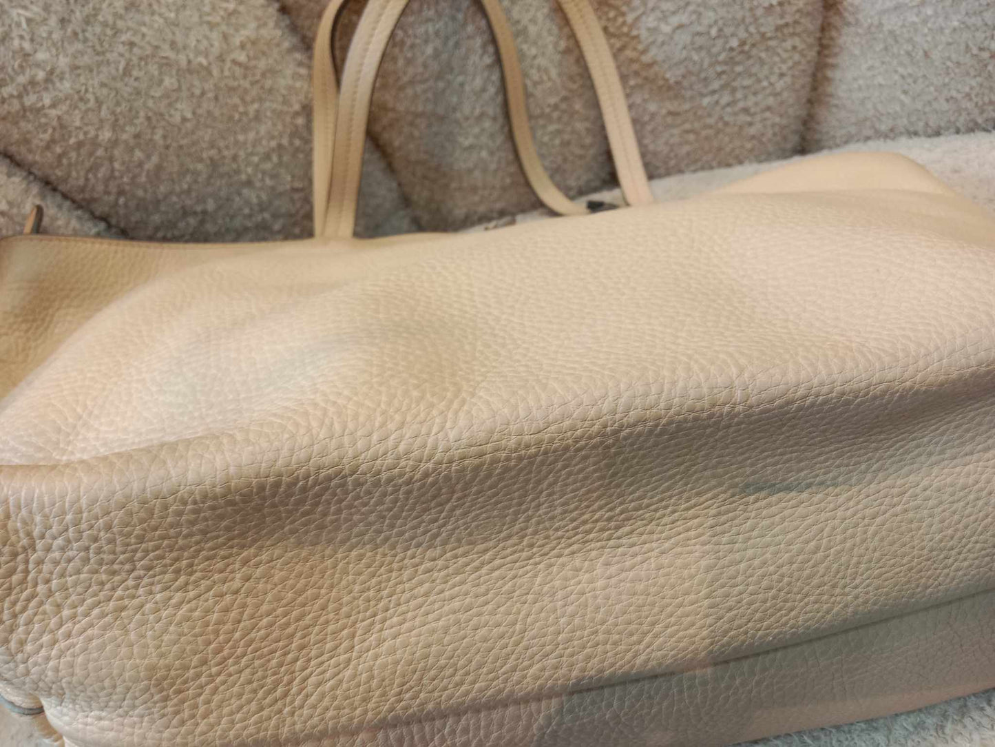 Salvatore Ferragamo Beige Leather Bice Tote