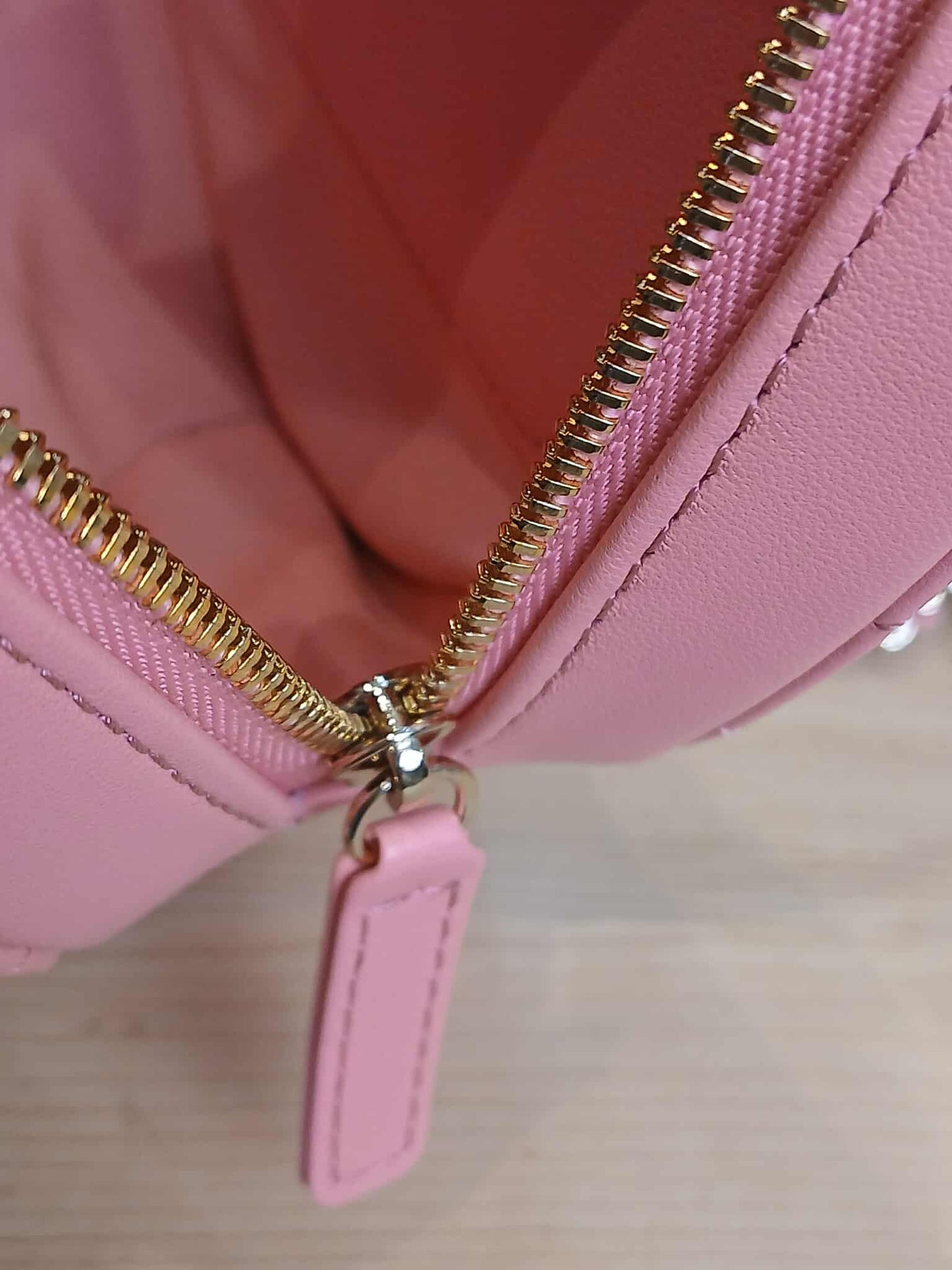 Chanel CC in Love Heart Bag Lambskin Pink Microchipped