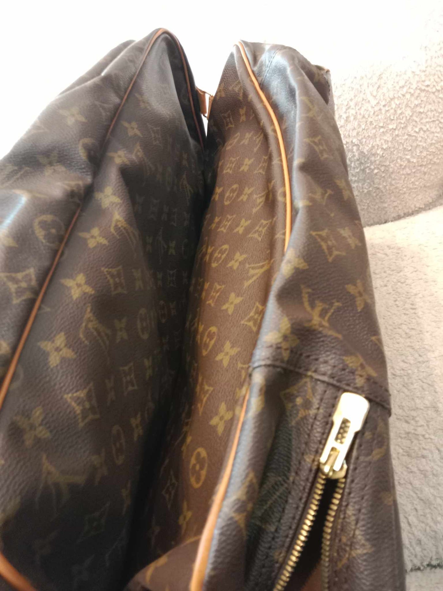 Louis Vuitton Monogram Canvas Sac Chasse 2-Way Handbag