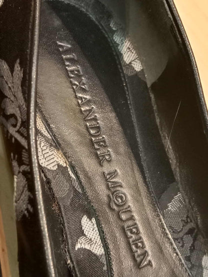 Alexander McQueen Silk Loafer Flats Black Sie 38
