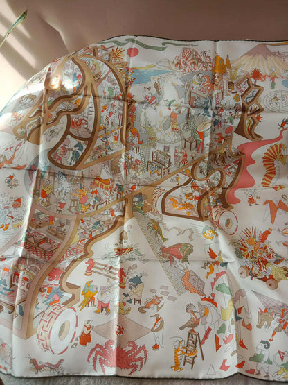 Hermes Academia Hippica 90cm Silk Twill Scarf Blanc/Rose Poudre/Beige by Jan Bajtlik Brandnew