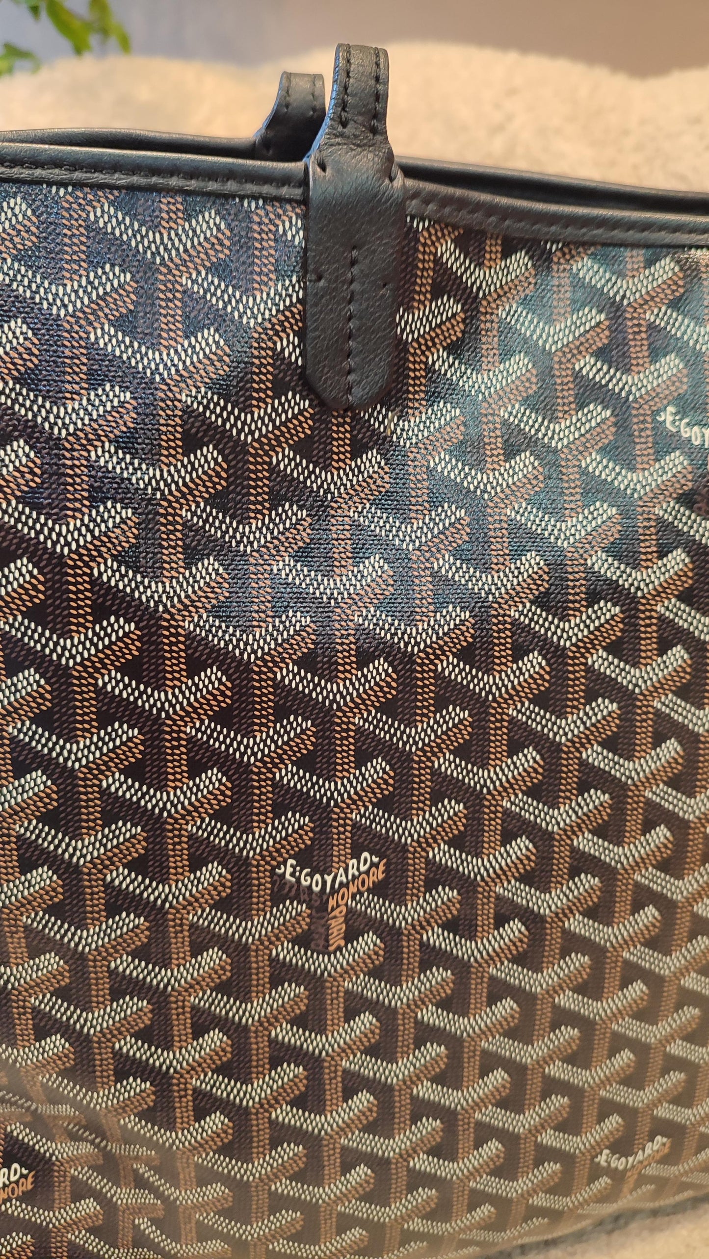 Goyard Artois Black MM