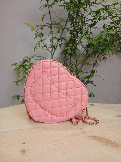 Chanel CC in Love Heart Bag Lambskin Pink Microchipped