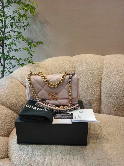 Chanel C19 Light Pink Lambskin Small Flap Series 31