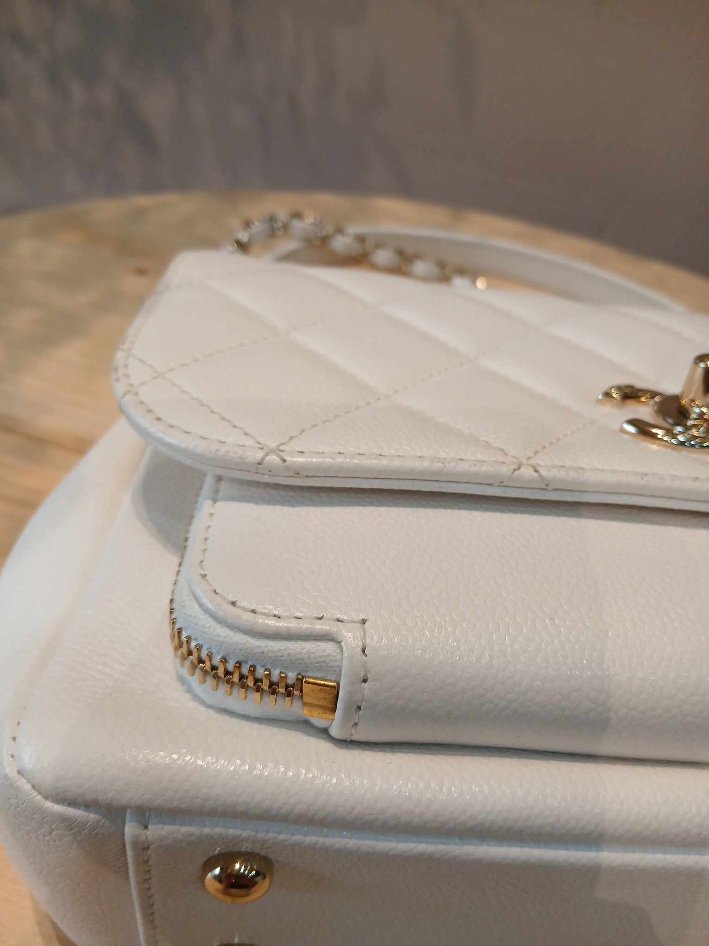 Chanel Affinity White Caviar Series 30