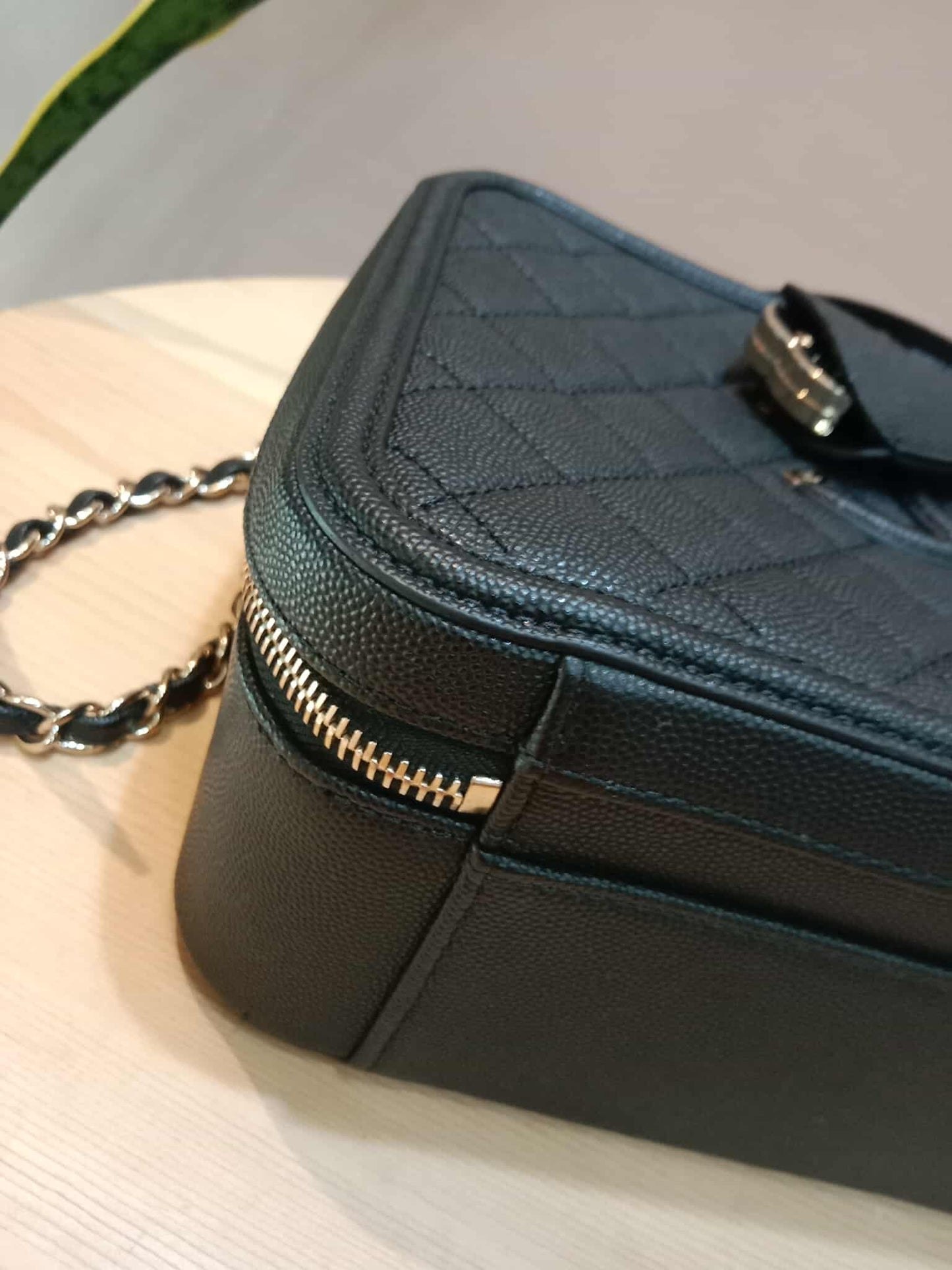 Chanel CC Filigree Vanity Case Caviar Black Large Series 29