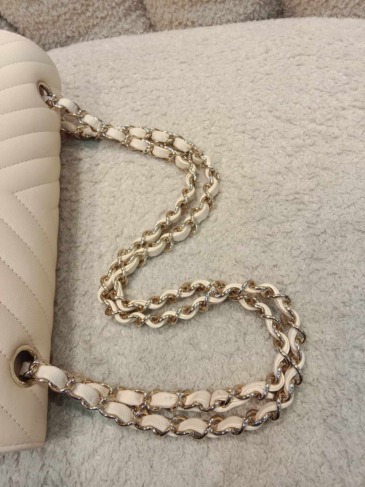 Chanel Timeless Classic Chevron Medium Beige Series 31