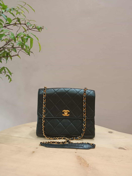 Chanel Vintage Lambskin Flap Black Series 3