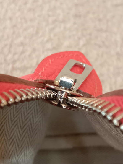 Hermes Victoria II 35 Rose Azalee Clemence Stamp P Square 2012