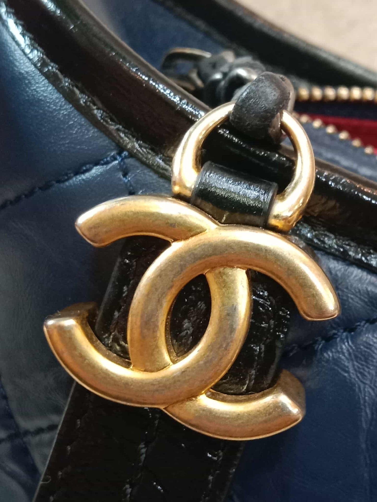 Chanel Gabrielle Small Hobo Bag in Navy/Black Calfskin Series 25