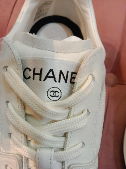 Chanel Low-Top Sneakers White Size 38