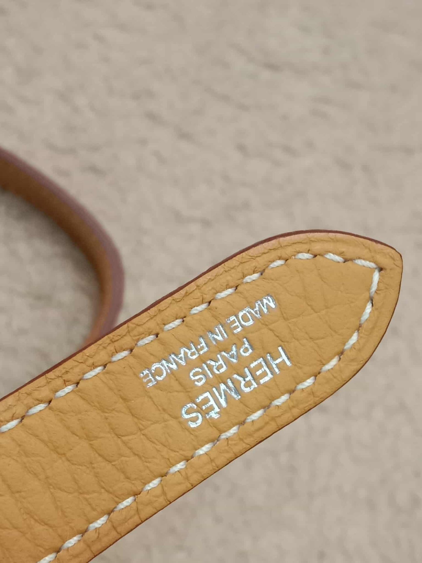 Hermes Halzan 31 Jaune Ambre Clemence Stamp R Square 2014