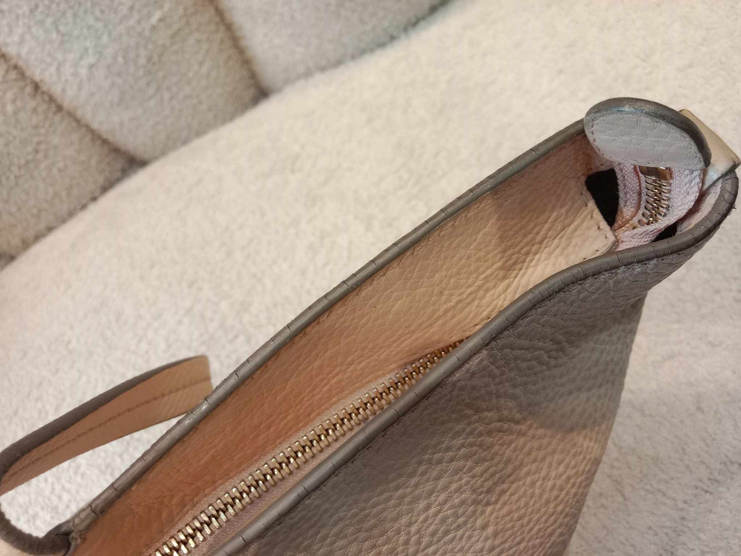 Salvatore Ferragamo Beige Leather Bice Tote