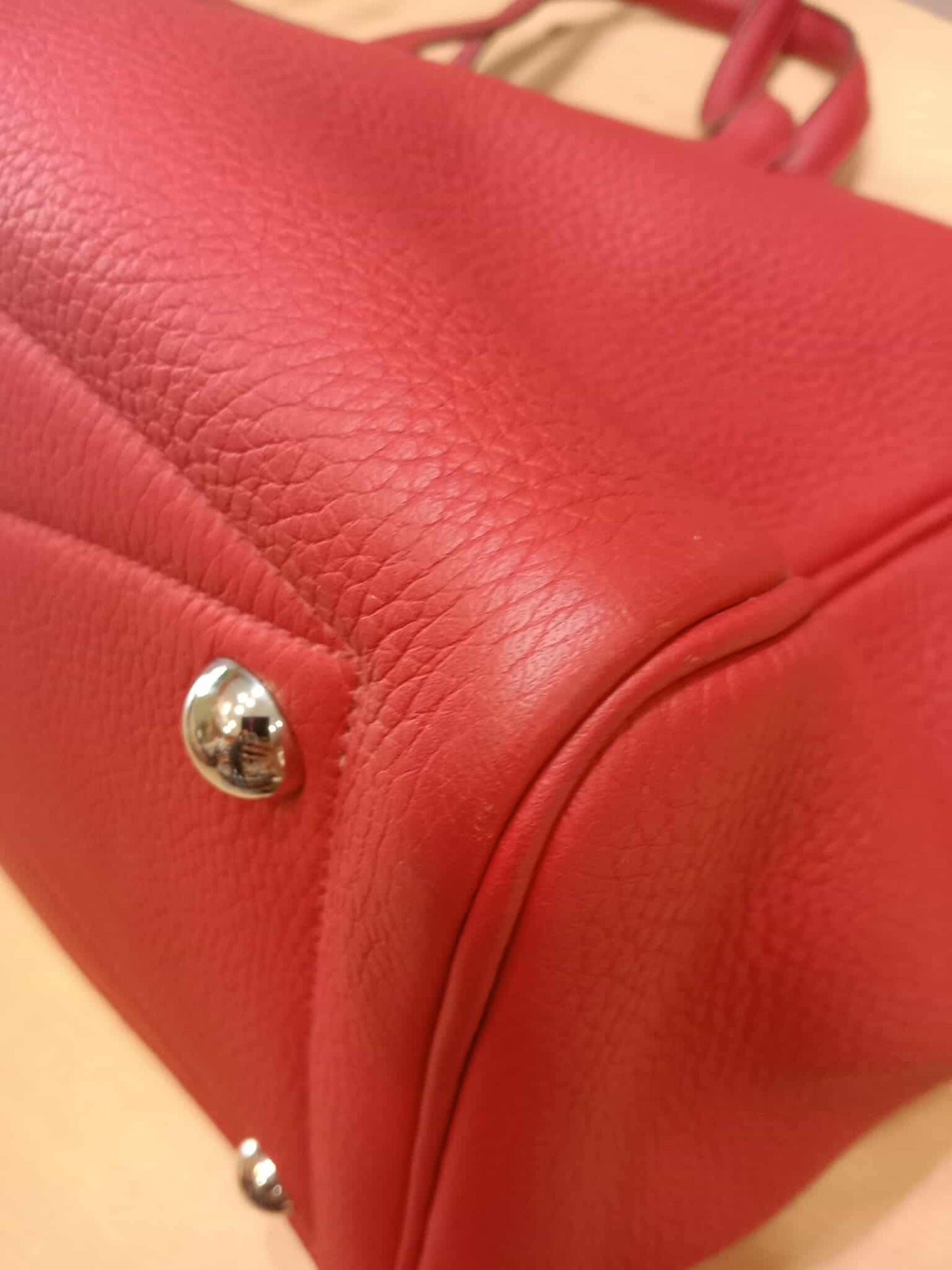 Hermes Victoria 43 Clemence Red Stamp R 2014