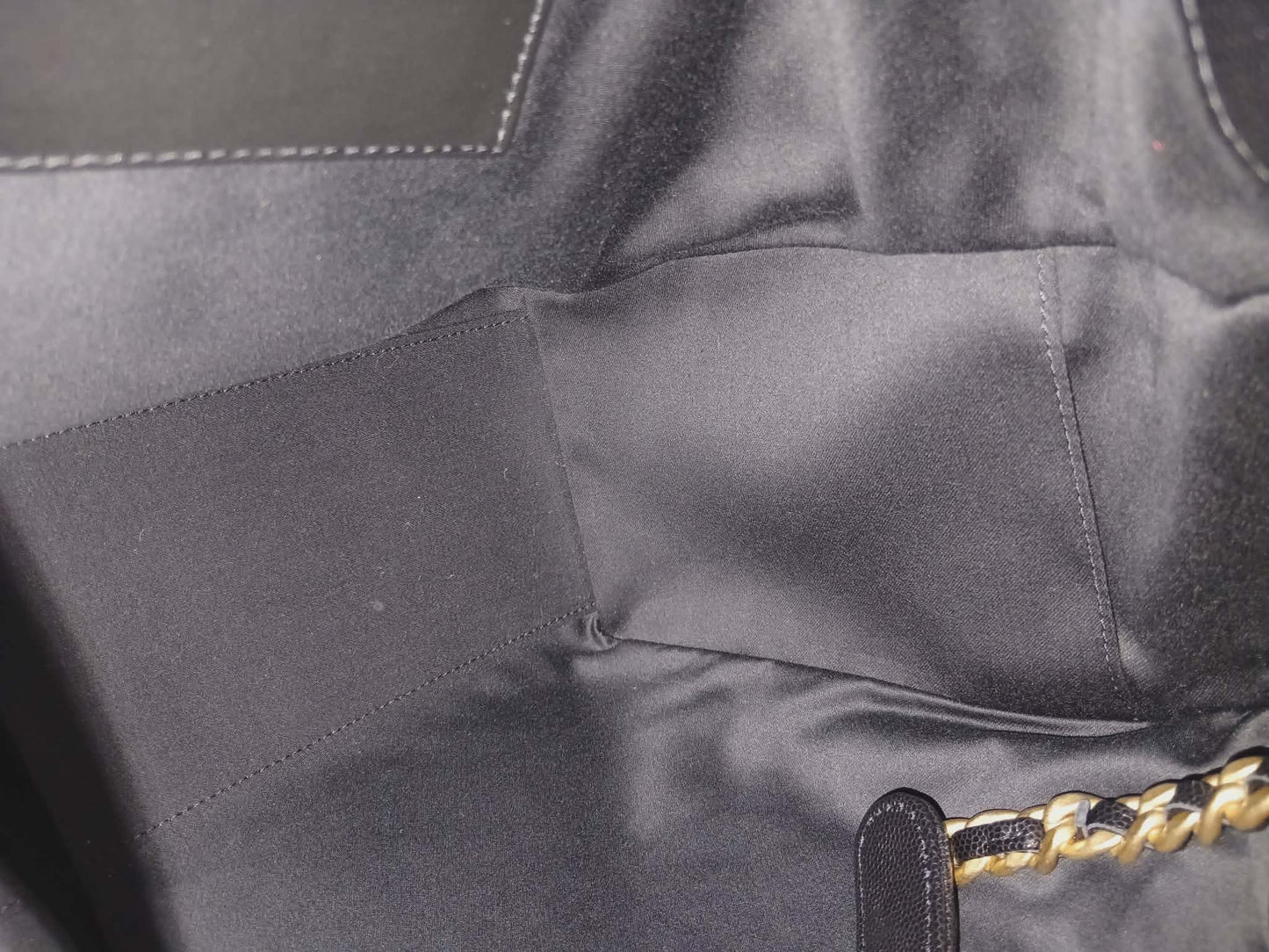 Chanel 25 Black Caviar Microchipped Fullset