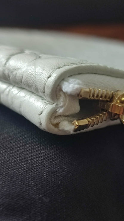 Chanel OCase Croc Embossed White Series 28