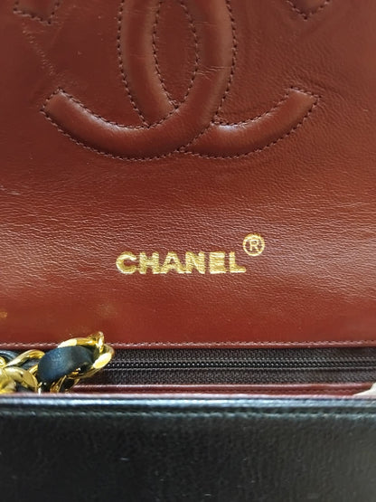 Chanel Circle Lock Flap Vintage CC Lambskin Black Series 1