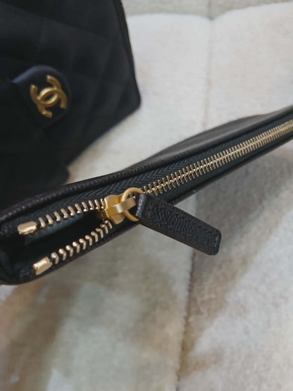 Chanel 25 Black Caviar Microchipped Fullset