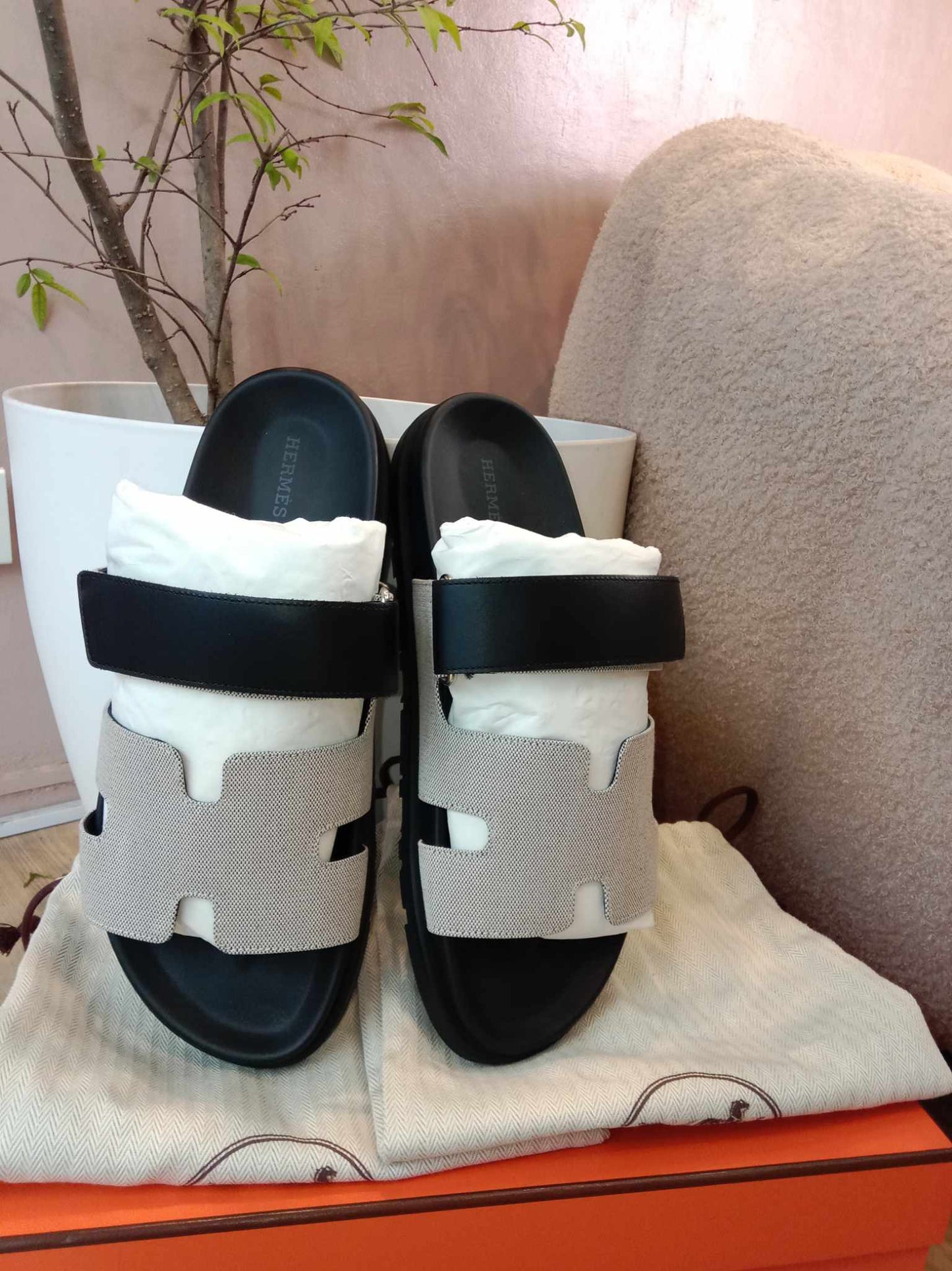 Hermes Chypre Noir/White Canvas Size 41