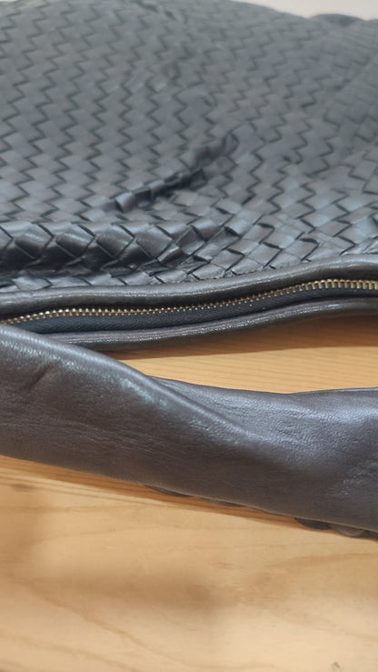 Bottega Veneta Intrecciato Hobo Maxi Bag Black