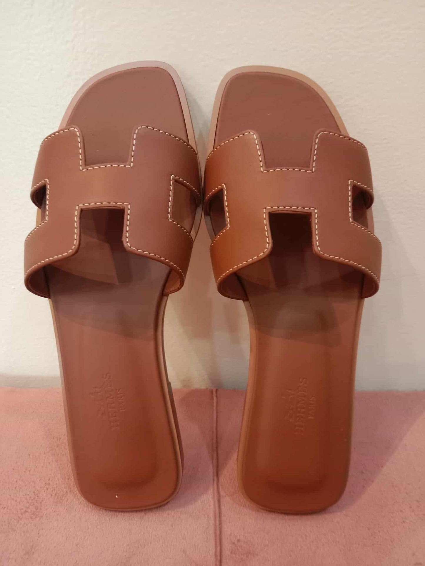 Hermes Oran Gold Size 36 Brandnew