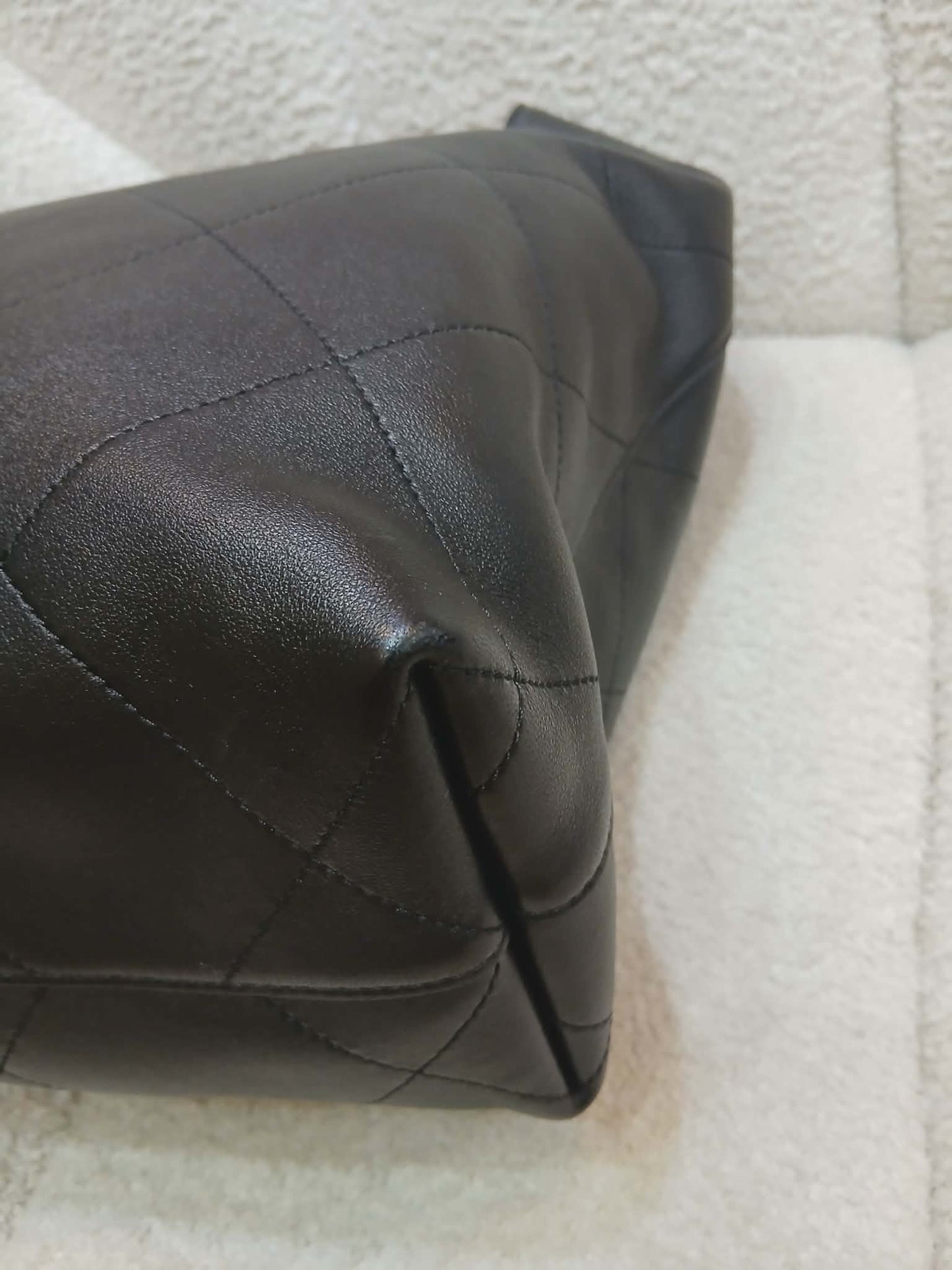 Chanel Hobo Bag Shiny Calfskin Black Microchipped Fullset