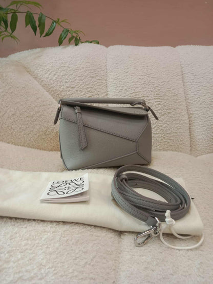 Loewe Puzzle Bag in Pearl Gray