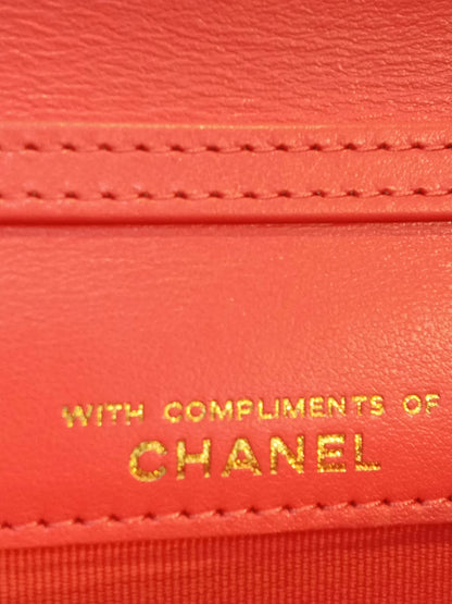 Chanel VIC Gift Quilted Mini Wallet on Chain in Pink/Coral Apricot MIcrochipped