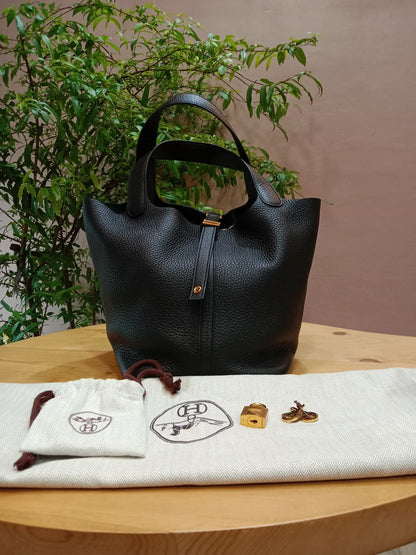 Hermes Picotin 22 Noir Clemence Stamp U 2022