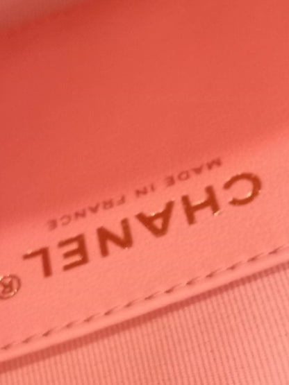 Chanel CC in Love Heart Bag Lambskin Pink Microchipped