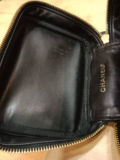 Chanel Vanity Caviar Black Series 4
