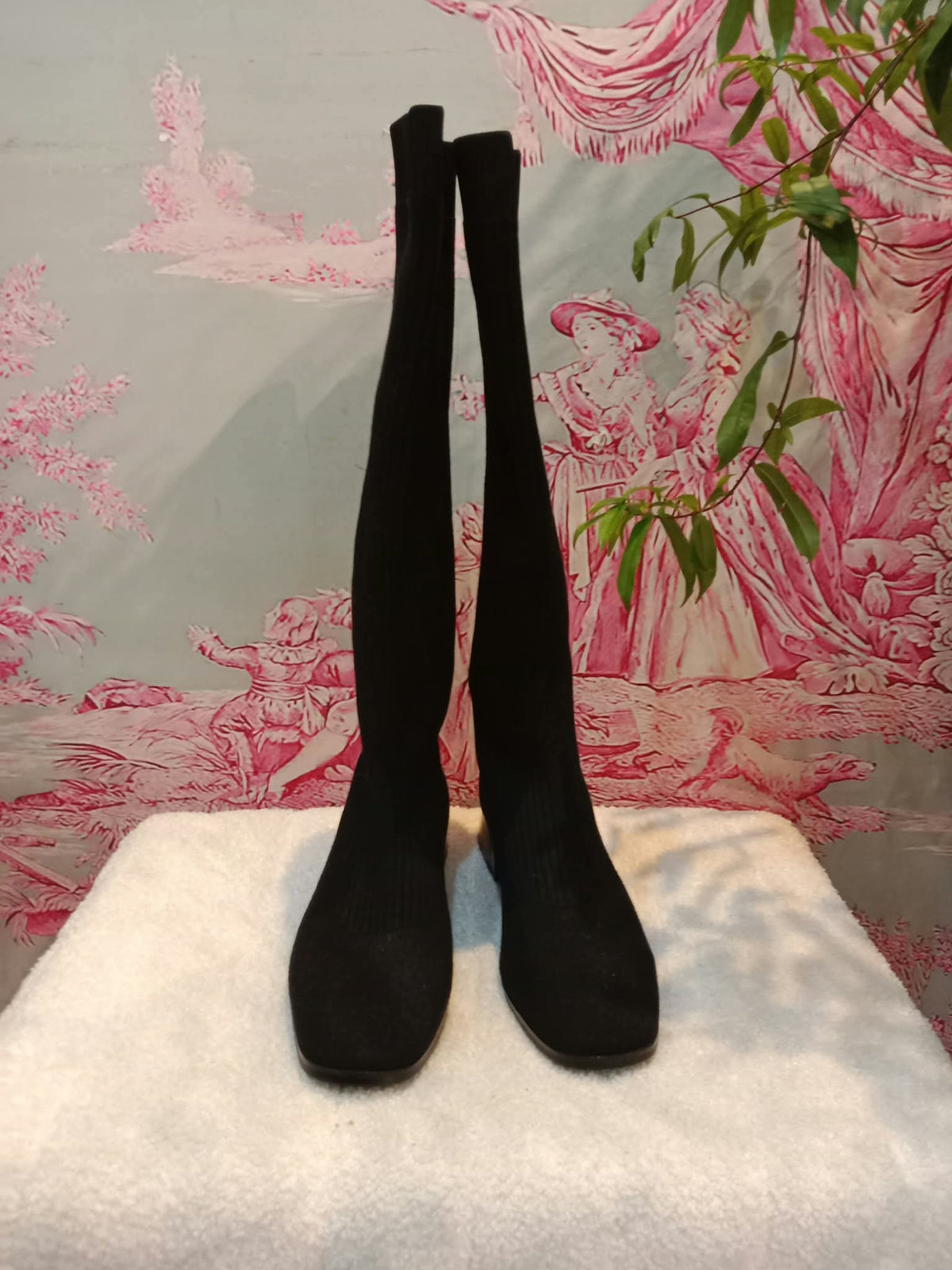 VIVAIA Knit Knee-High Sock Boots Black Size 37 (24)