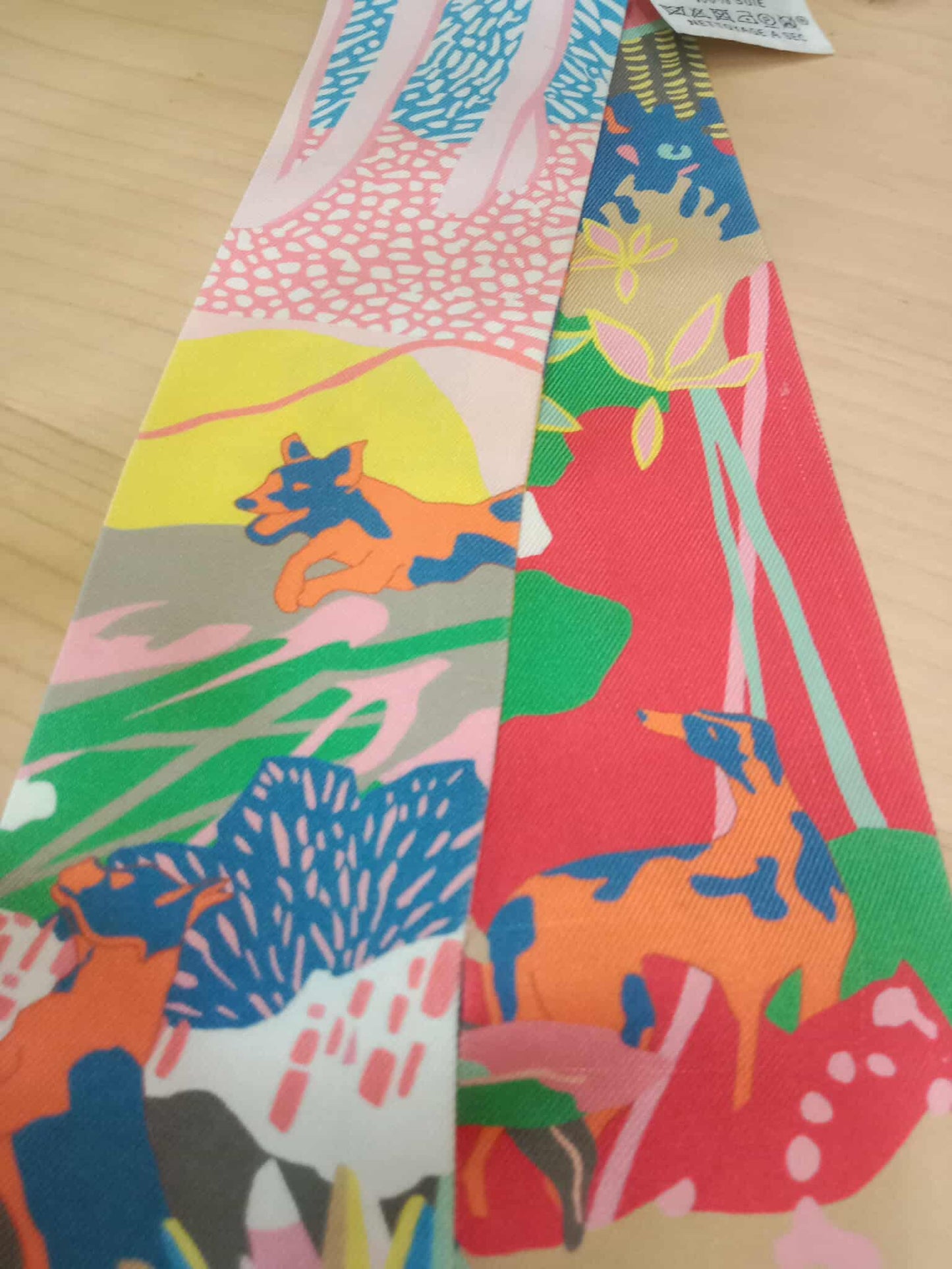 Hermes "En Liberte" Multicolor Design Silk Twilly